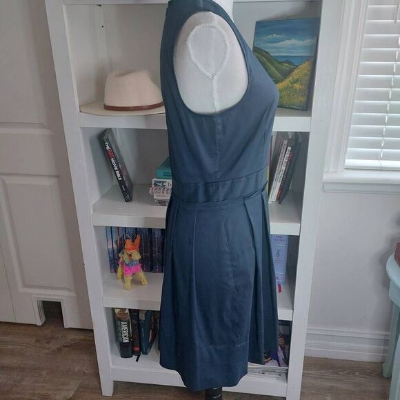 Theory Kaien Pleated Sleeveless Dress Navy Blue Fit and Flare size 6 - Picture 7 of 12